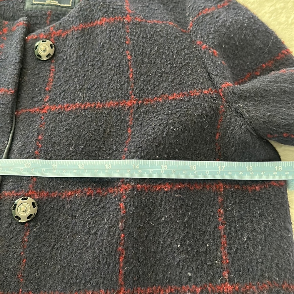 Coat - Picture 5 of 5